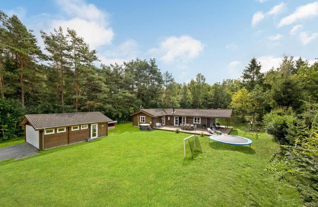 Nice Home In Ebeltoft With 4 Bedrooms