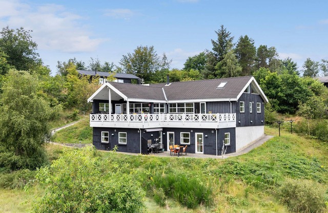 Impresionante casa en Fur con WiFi
