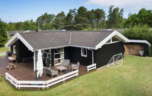 Nice Home In Højby With Wifi