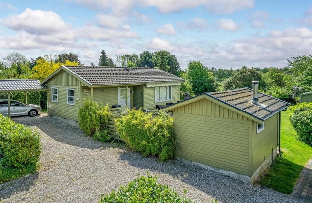 Nice Home In Holbæk With Kitchen
