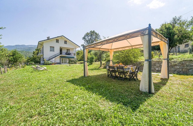 Bonita casa en San Pietro Vara -SP-