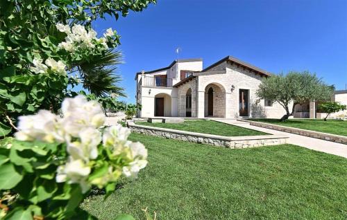Nice Home In Noto With Wifi