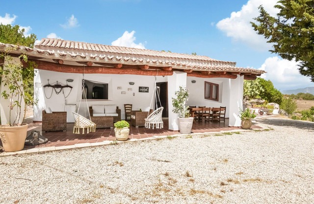 Bonita casa en Orgosolo con WiFi