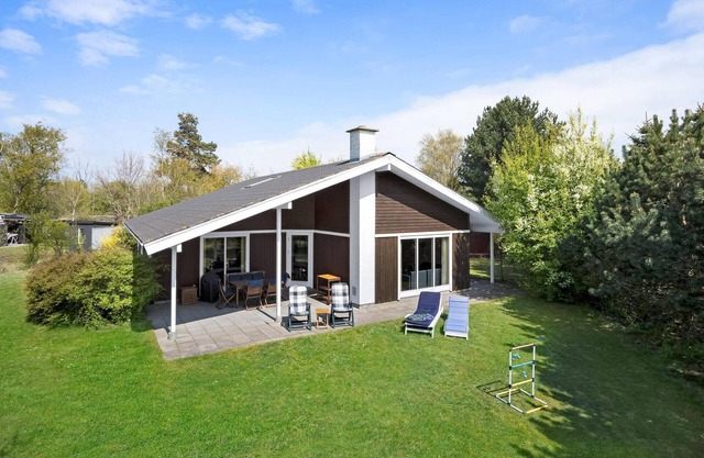 Hermosa casa de 2 dormitorios en Rødby
