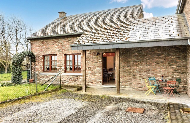 Hermosa casa en Somme-Leuze con cocina