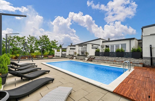Bonita casa en Varazdin Breg con sauna