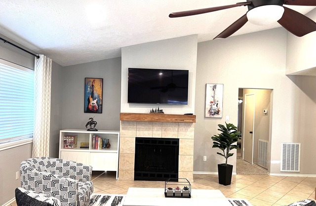 Nice & quiet home in Friendswood
