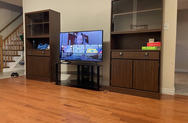 Nice Room at Southend Guelph in a shared (living, kitchen, bathroom) place