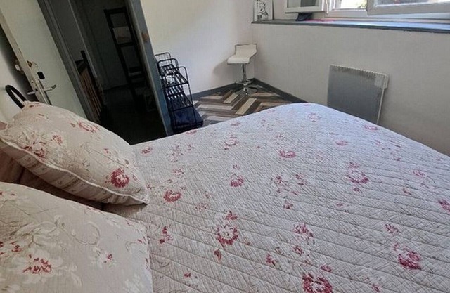 Nice room in a family home