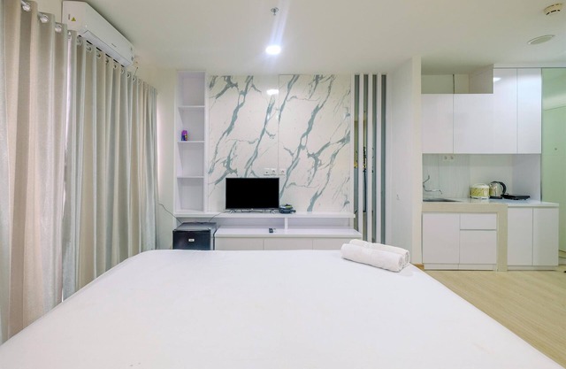 Nice Studio at Sentul Tower Apartment