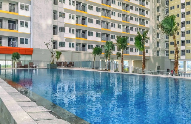 Nice Studio Room Apartment at LRT City Sentul - Royal Sentul Park