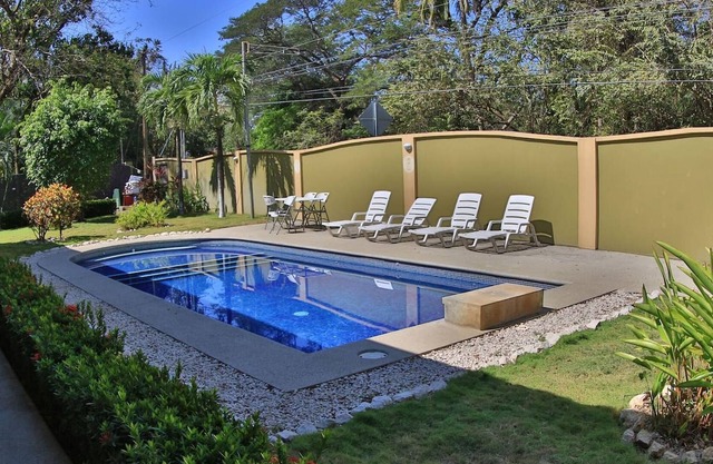 Nicely Priced Hotel Room With 2 Beds in Potrero With Pool - TV and AC