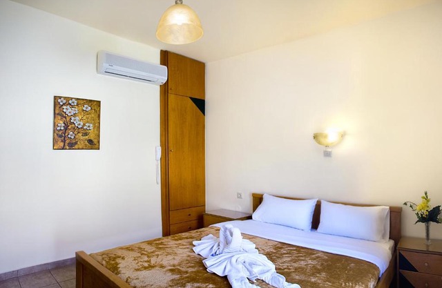 Nicolas Hotel