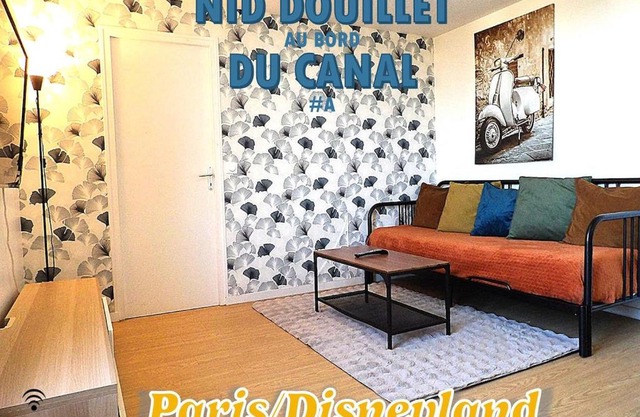 Nid Douillet au Bord du Canal #A