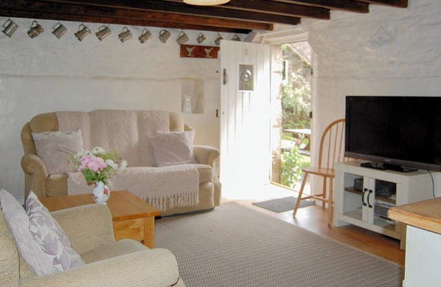 Nightingale Cottage - UKC1570