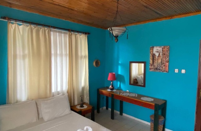 Nihan's Place Hotel