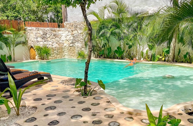 Niik Tulum