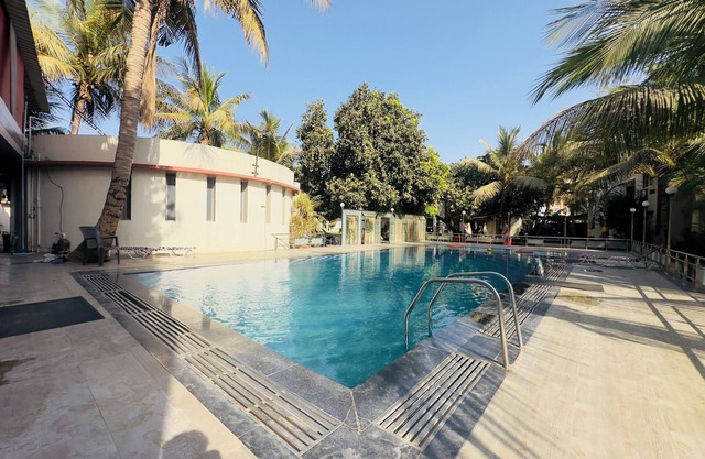 Nilkanth Resort - Best Resort in Anand