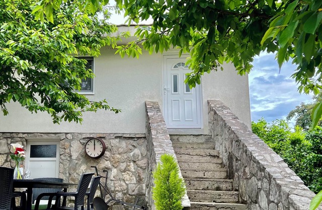 Apartamento encantador en Prevlaka con vistas a la naturaleza