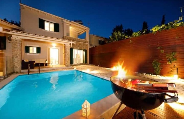 Ninos Corfu villas(villa George)
