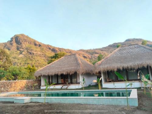 Nira Surf Villas