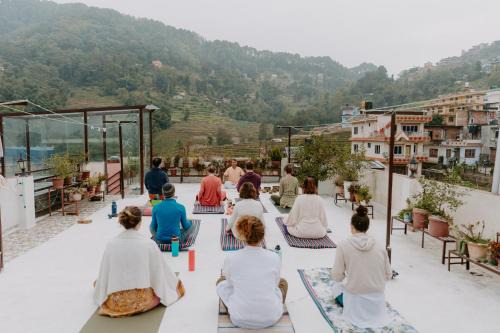 Niru Yoga Homestay sound healing & hiking retreat