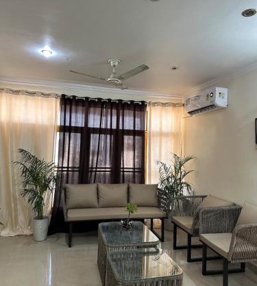 Nirvana Stays Cozy 3BHK Home