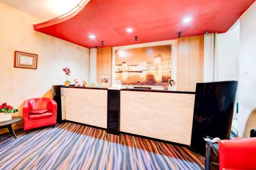 Nite and Day Hotel