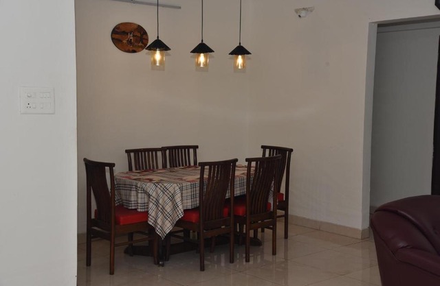 Niva Stays Paradise 2