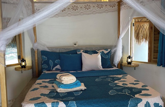 Cabin NizaoBeachLodge 1Br Wifi 1Bd FrontBeach