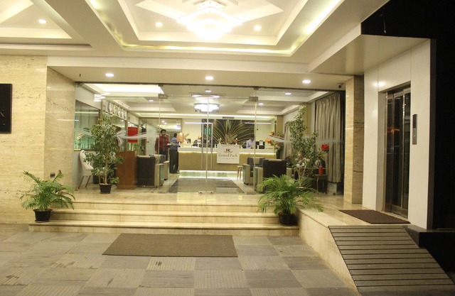NK Grand Park Hotel