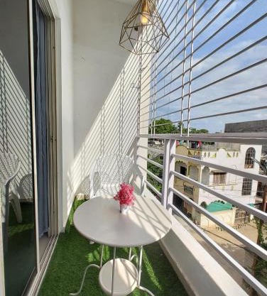 NK Homes 202 - 2BHK Homestay - Fast Wifi, Fully Furnished