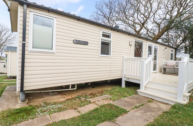 NO.15 MAPLE FOREST, family friendly in White Cross Near Newquay
