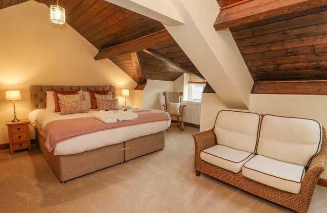 No. 2 The Mews