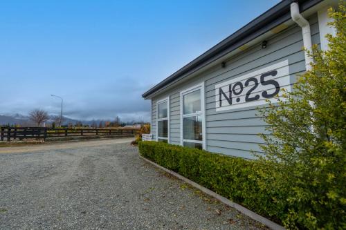 “No.25”Stand alone guest studio unit