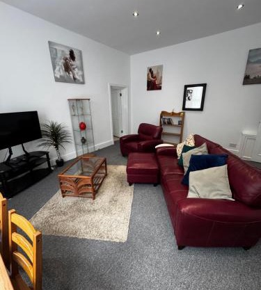 No 5 at Sandringham, Large 1 bed near Sefton Park