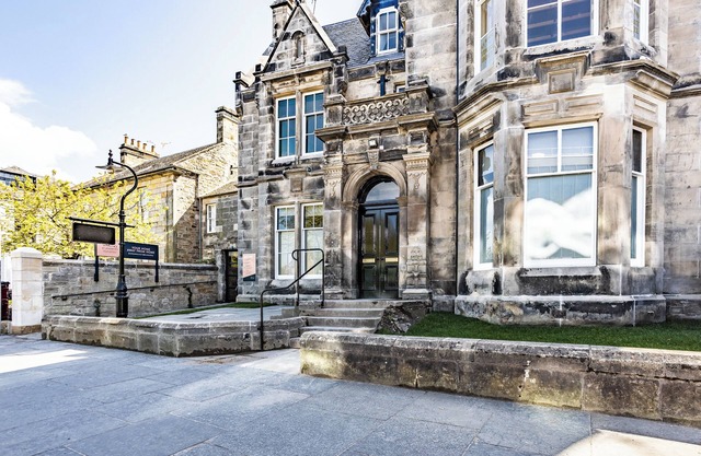 No1. Apartments & Bedrooms St Andrews - St Mary’s