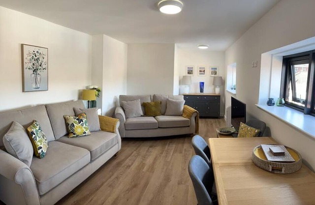 No5 at 53 - 2 bed apartment in Leek, Staffs Peak District