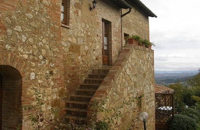 NOBLE FARM HOLIDAY APARTMENT
