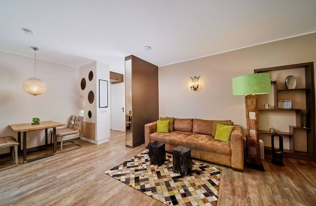 Noble, apartamento totalmente equipado, céntrico, recientemente renovado