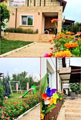 Nobless Villa
