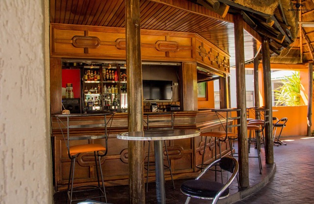 Nomad's Court Lodge