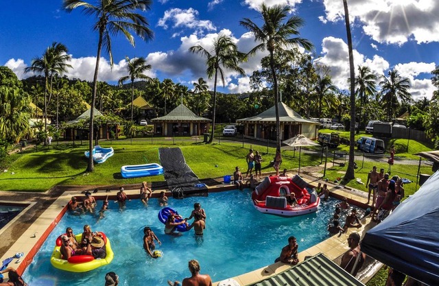 Nomads Airlie Beach