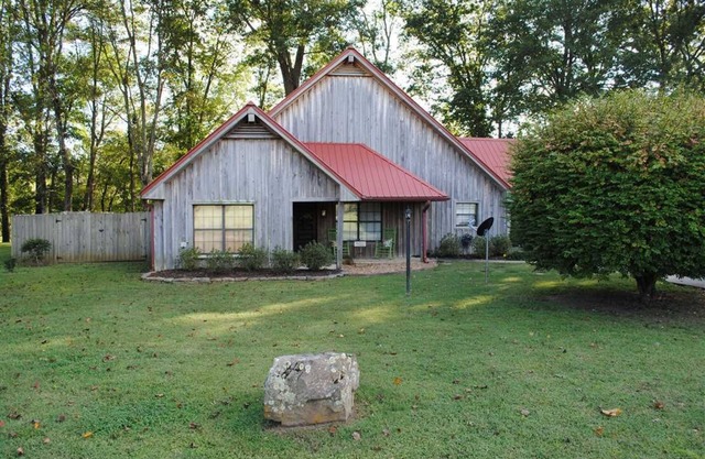 Nonni's River Retreat