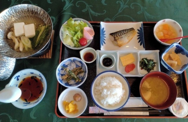 Nonsmoking 2 people Main building Westernstyle twin room 2 meals included plan / Rishirigun Hokkaidō
