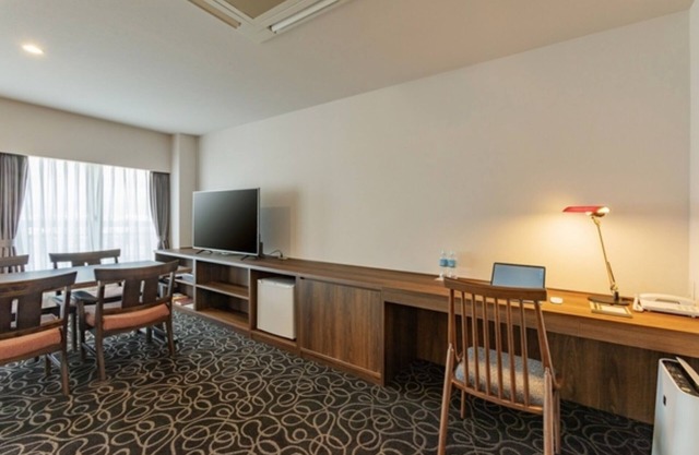 Nonsmoking JapaneseWestern Deluxe Twin Room / Kurume Fukuoka
