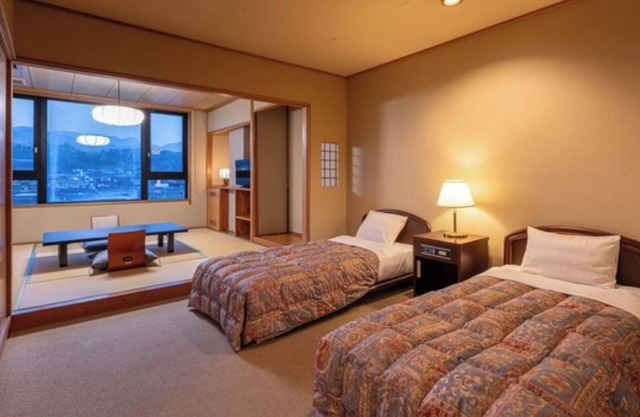 Nonsmoking JapaneseWestern style room with riv / Hita Ōita