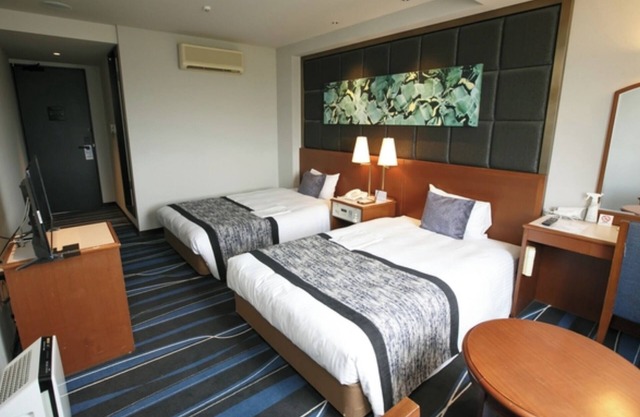 Nonsmoking Twin Room with Park View Free flat / Okayama Okayama