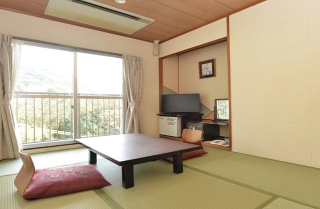 Nonsmoking2 peopleNo view Japanesestyle roomOvernight stay without meals / Nagasaki Nagasaki