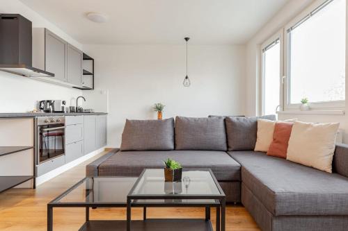 nook I Airport apartments
